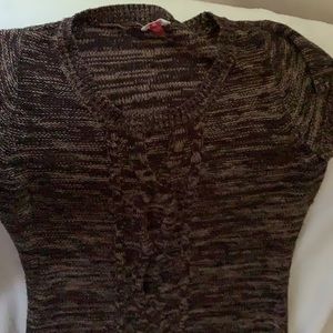 🌟5/$20-l.e.i. short sleeve sweater